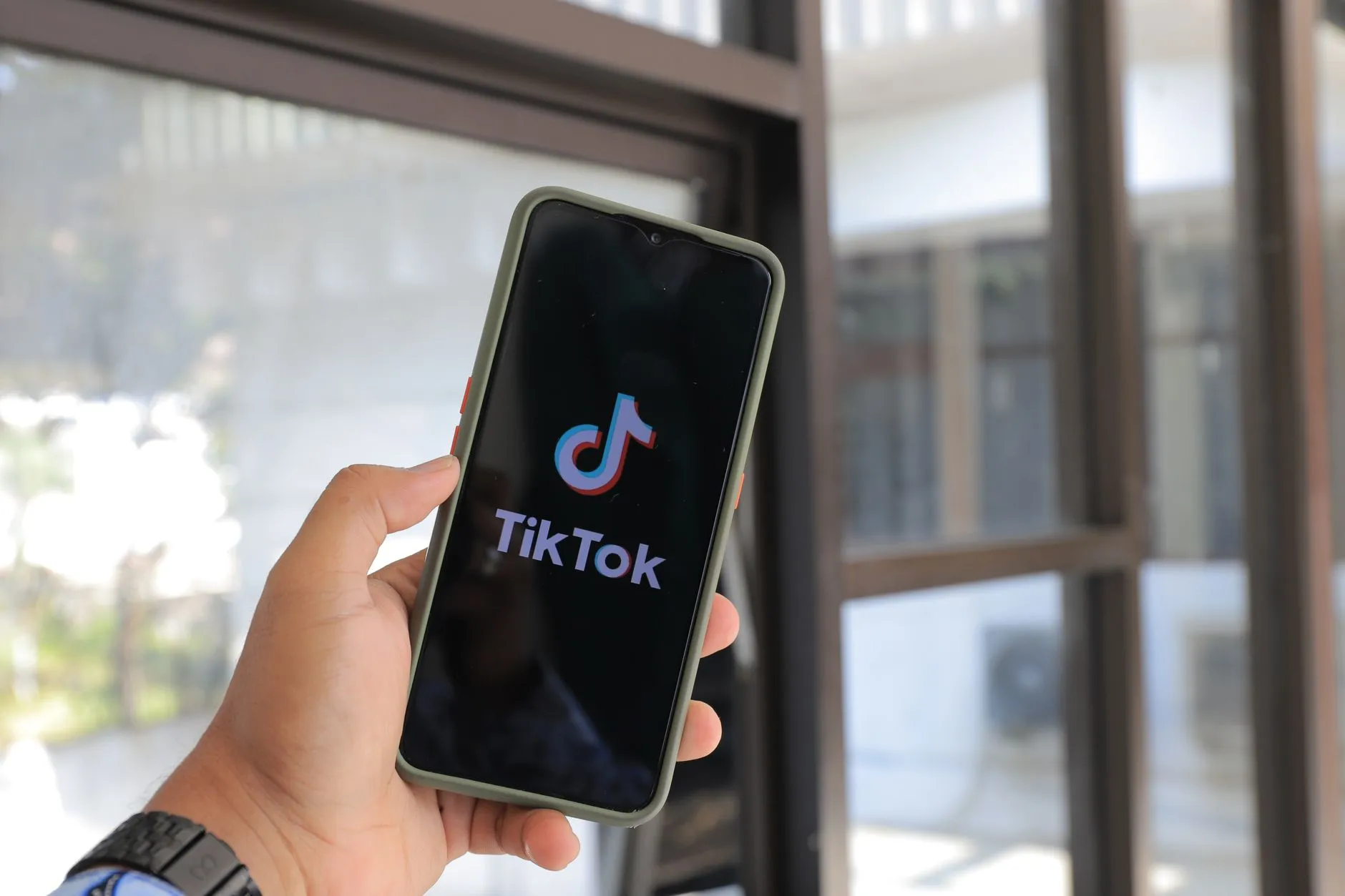 Продажи через Stories: как превратить просмотры в заявки