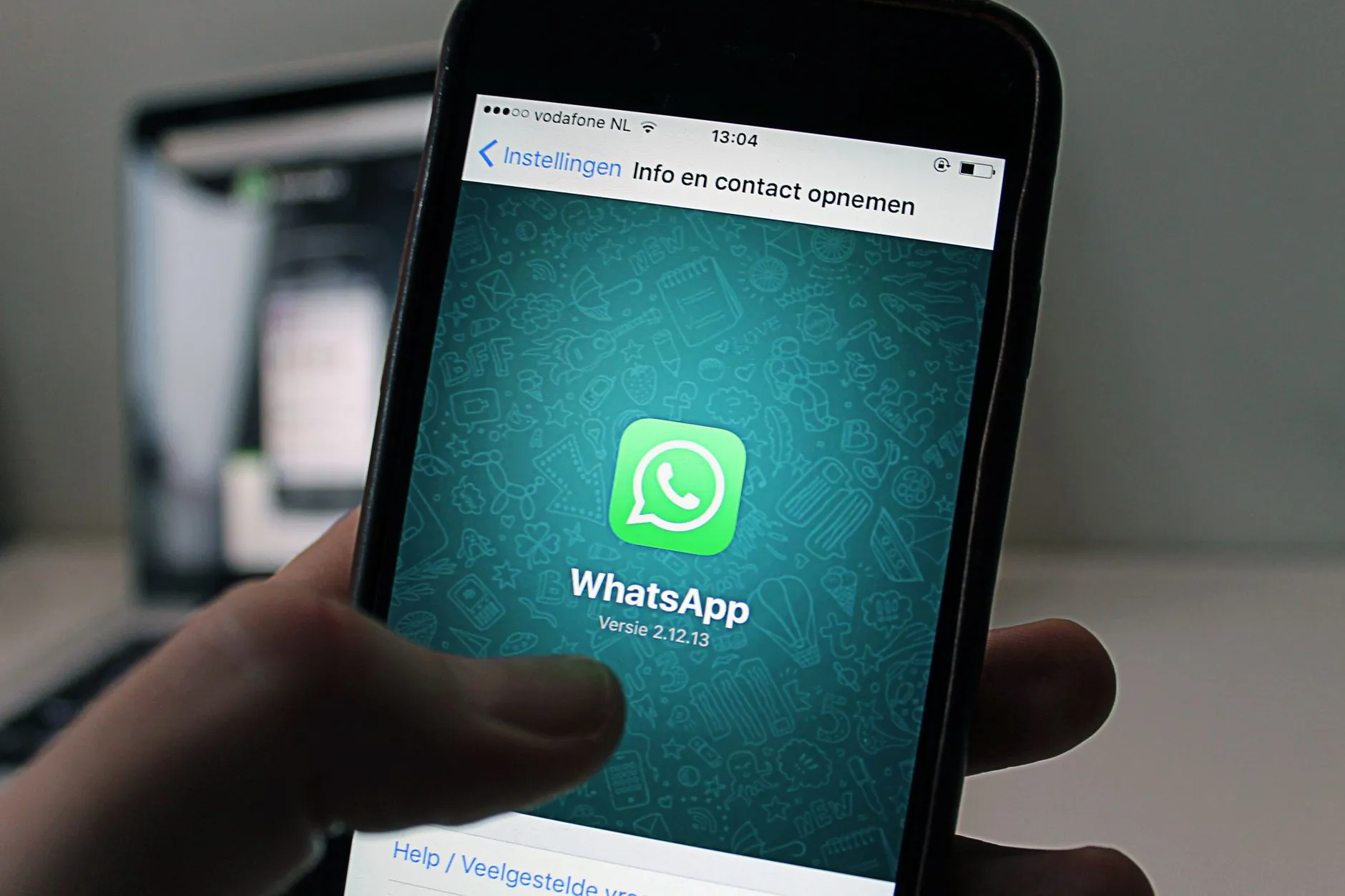 WhatsApp Business catalog: show products right in the chat