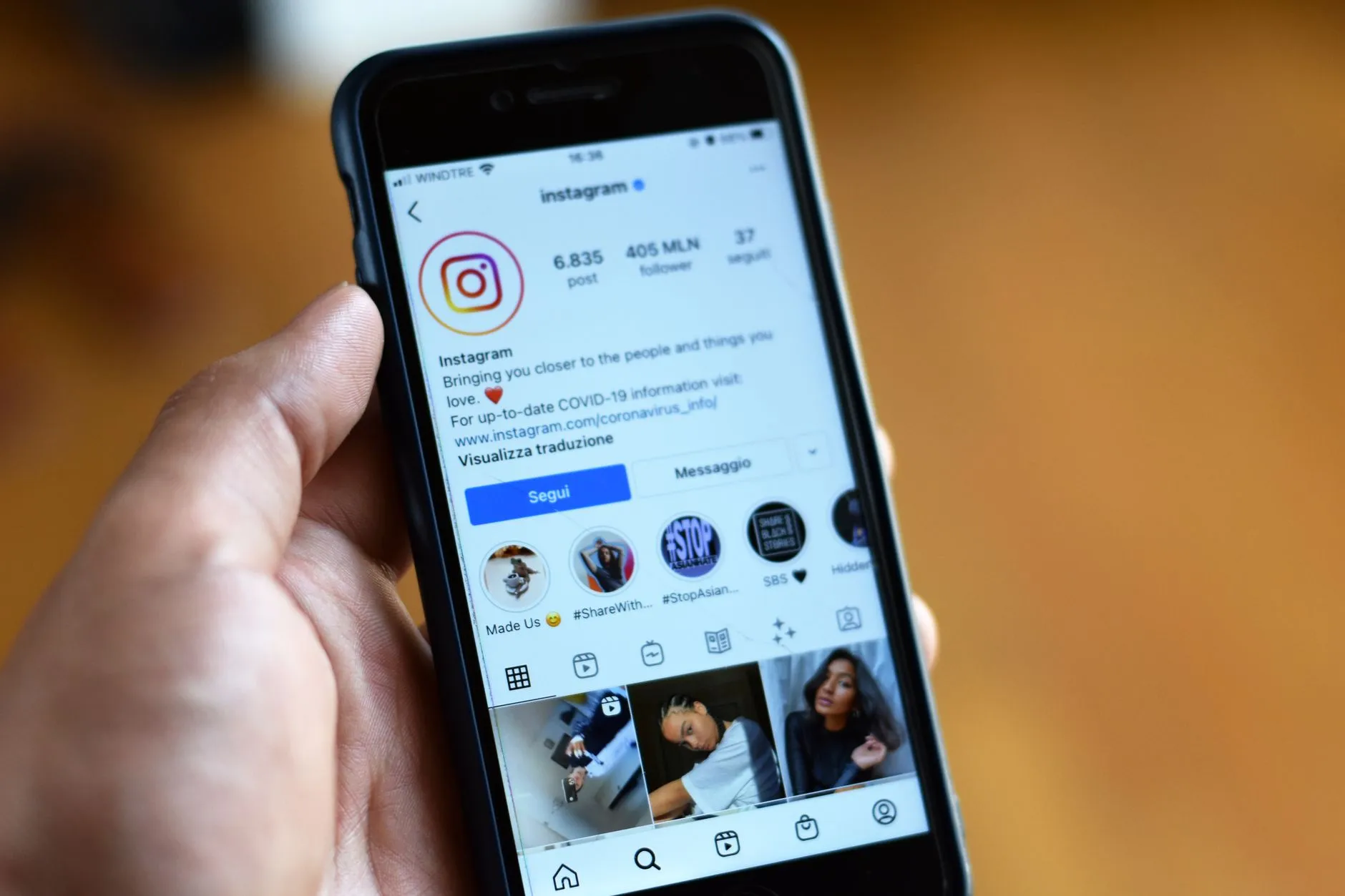 Екран профілю інтернет-магазину в Instagram із описом і посиланням