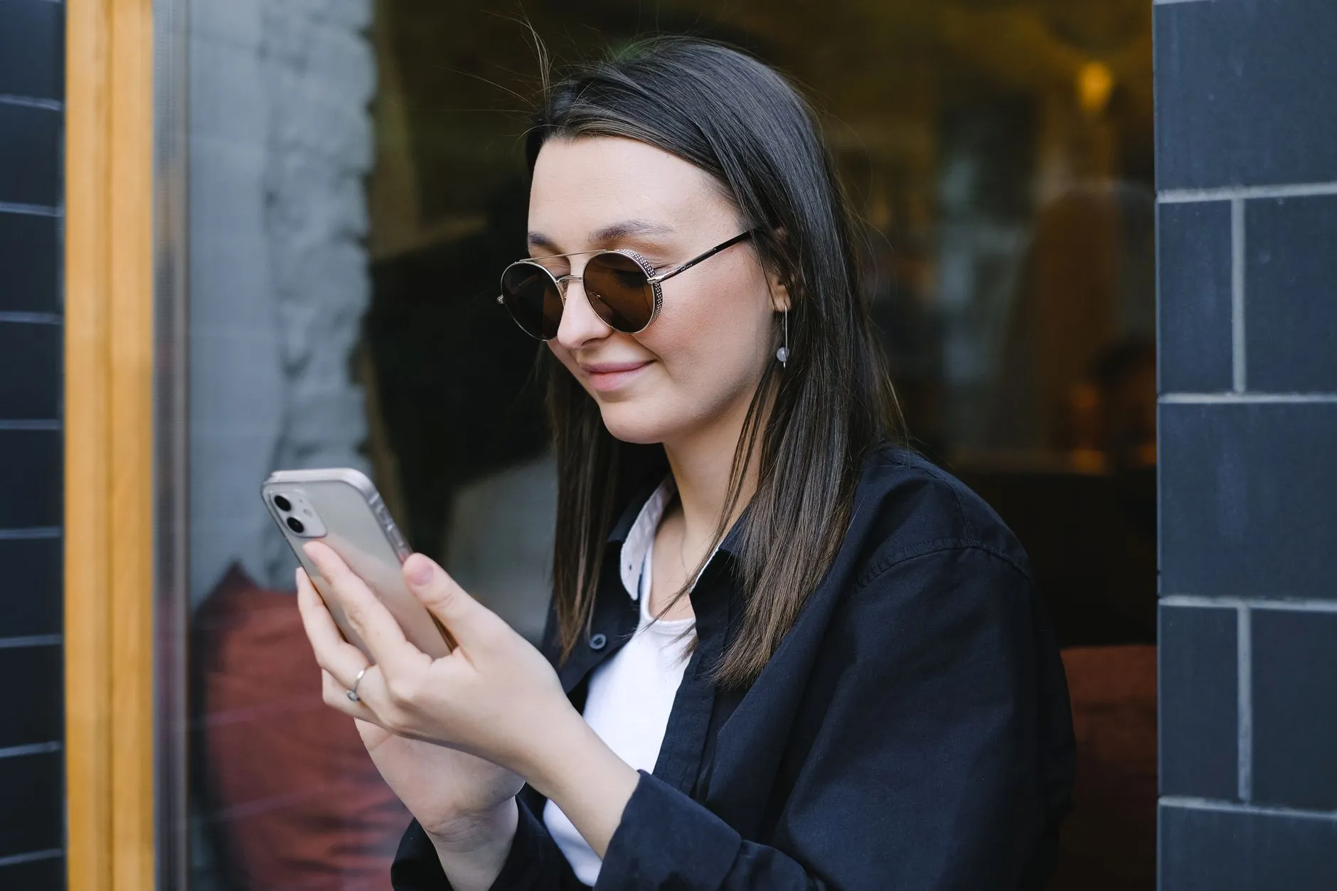 An order confirmation message on WhatsApp